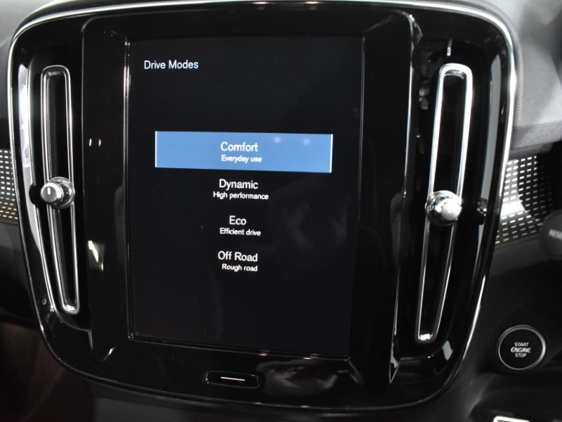 Used Volvo XC40 2022 for sale - 76982389: Photo 30