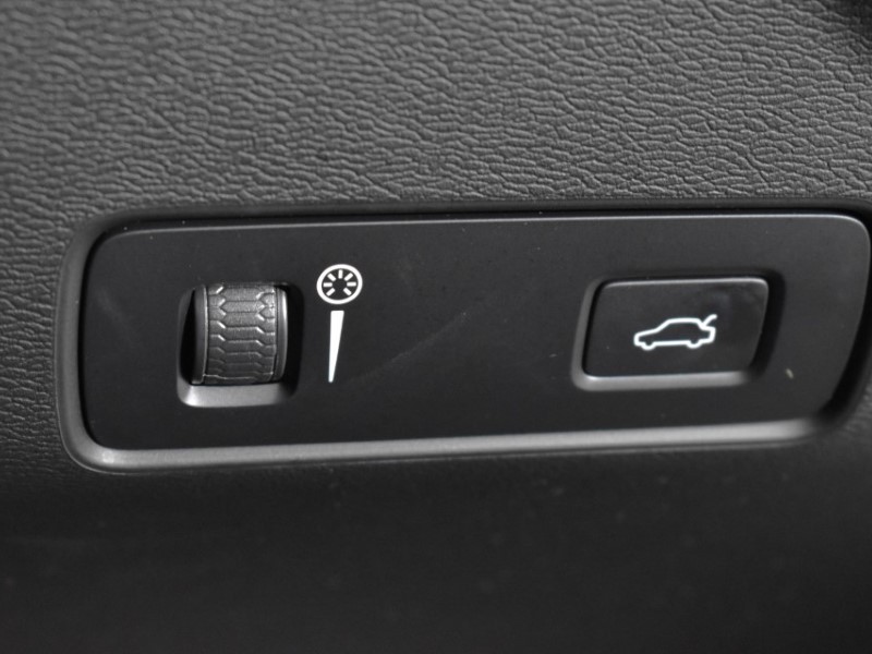 Used Volvo XC40 2022 for sale - 76982389: Photo 33