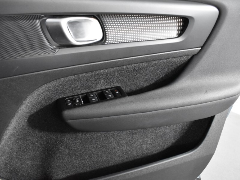 Used Volvo XC40 2022 for sale - 76982389: Photo 34