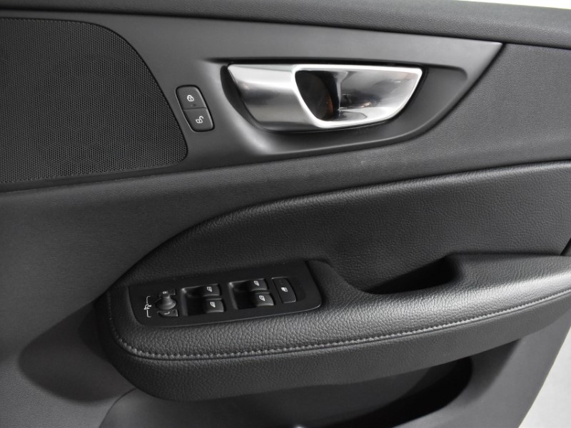 Used Volvo V60 2021 for sale - 76982450: Photo 31