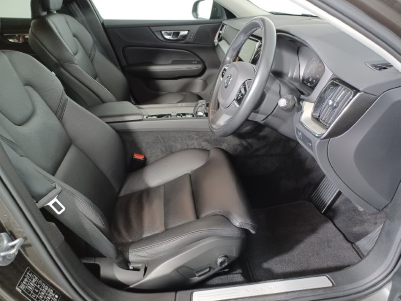 Used Volvo V60 2021 for sale - 76982450: Photo 37