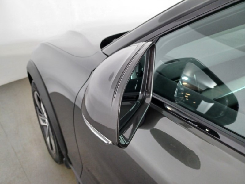 Used Volvo V60 2021 for sale - 76982450: Photo 43