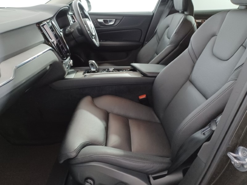 Used Volvo V60 2021 for sale - 76982450: Photo 5