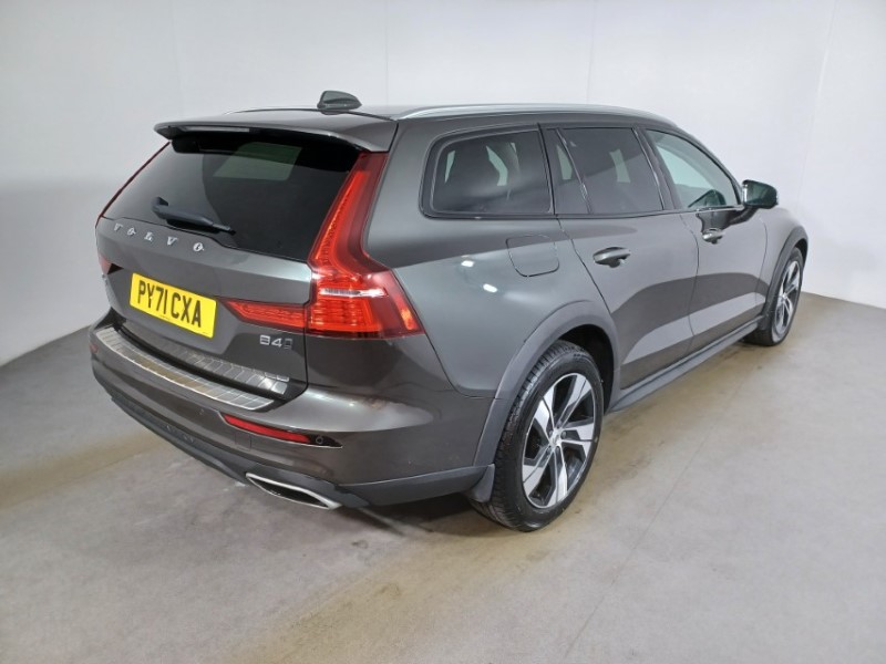 Used Volvo V60 2021 for sale - 76982450: Photo 54