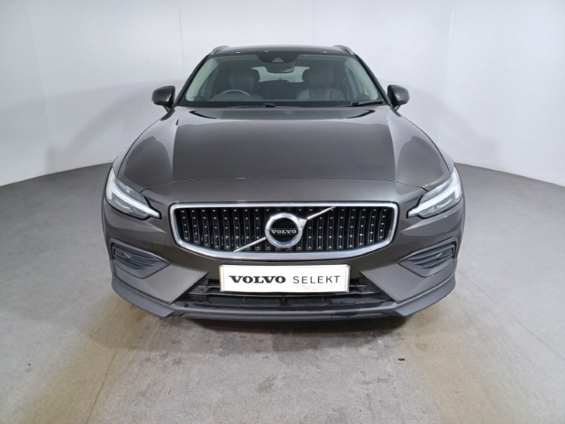 Used Volvo V60 2021 for sale - 76982450: Photo 9