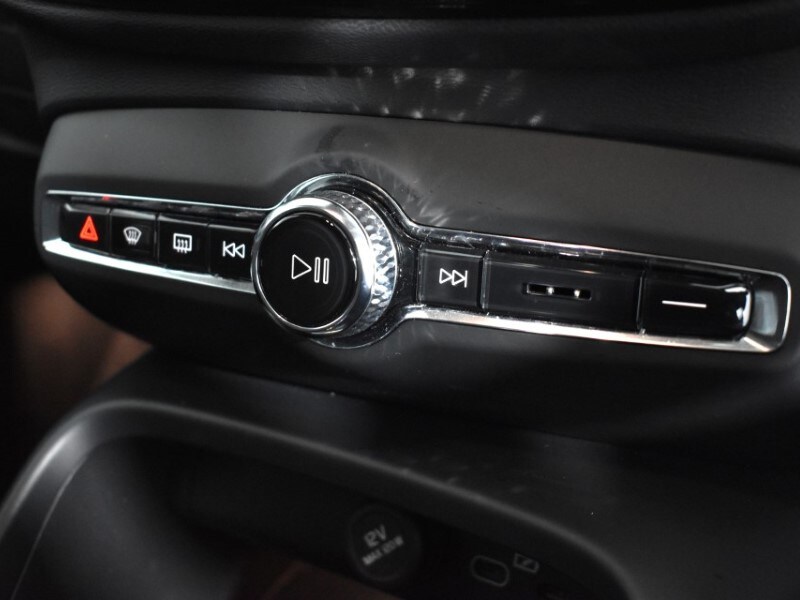 Used Volvo XC40 2024 for sale - 76981041: Photo 35