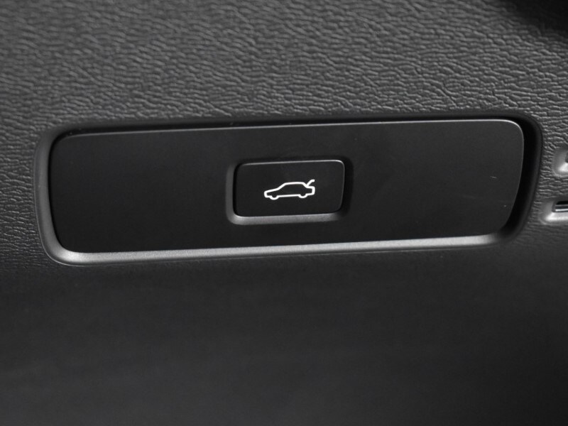 Used Volvo XC40 2024 for sale - 76981041: Photo 37