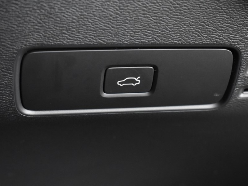 Used Volvo XC40 2022 for sale - 77087669: Photo 13