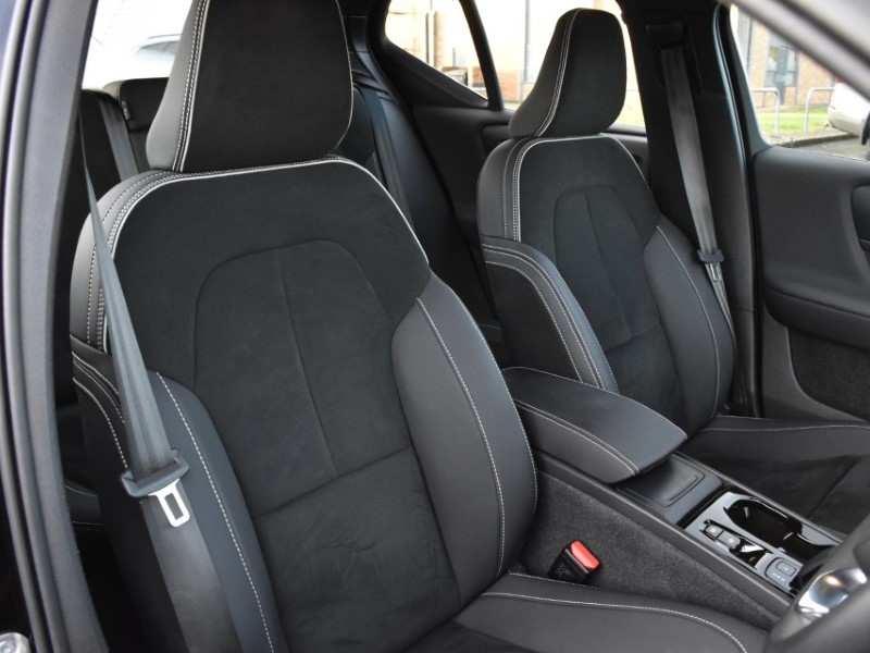 Used Volvo XC40 2022 for sale - 77087669: Photo 28