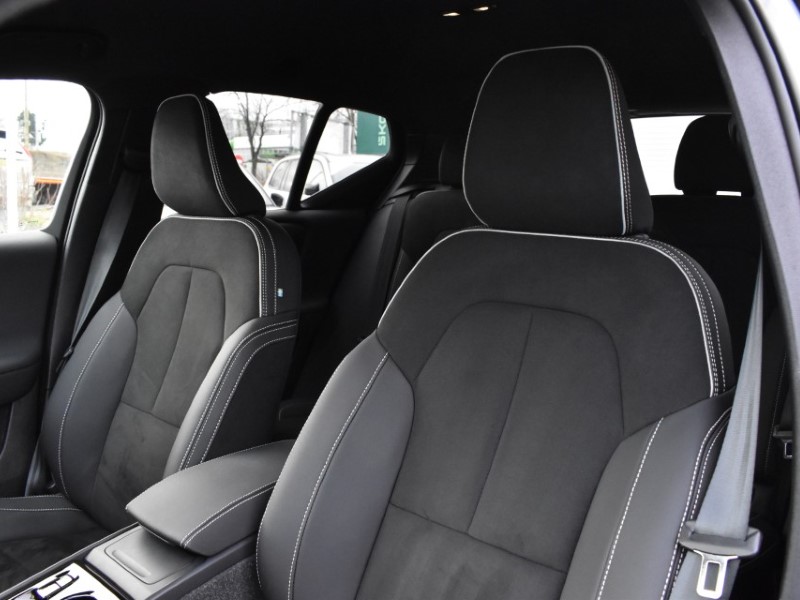 Used Volvo XC40 2025 for sale - 77270944: Photo 34