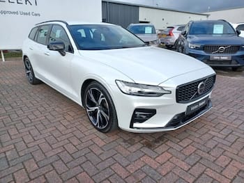 Used Volvo V60 2022 for sale - 79879394: Photo