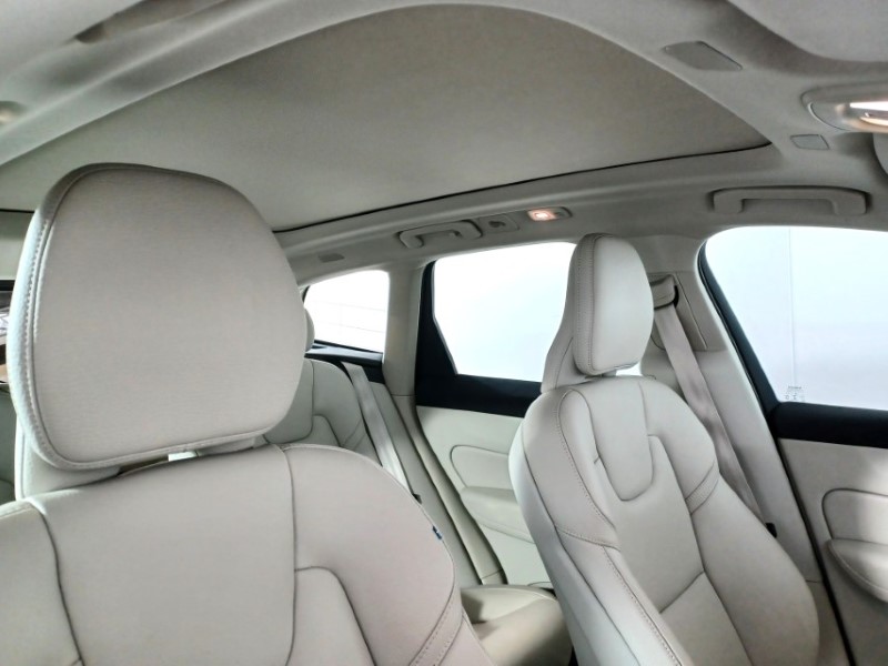 Used Volvo XC60 2021 for sale - 77233683: Photo 12