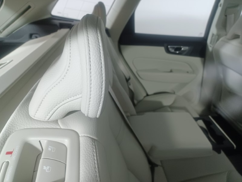 Used Volvo XC60 2021 for sale - 77233683: Photo 15