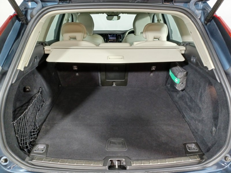 Used Volvo XC60 2021 for sale - 77233683: Photo 21