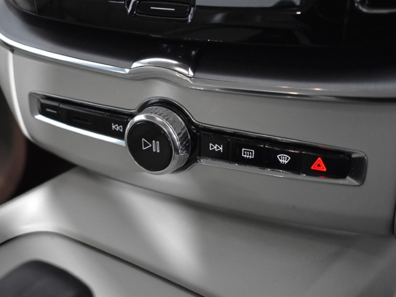 Used Volvo XC60 2021 for sale - 77233683: Photo 34