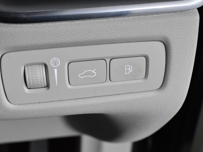 Used Volvo XC60 2021 for sale - 77233683: Photo 35