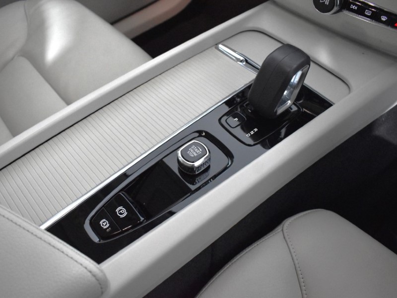 Used Volvo XC60 2021 for sale - 77233683: Photo 37