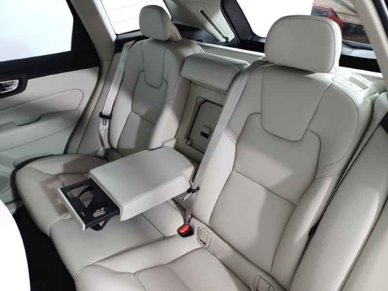 Used Volvo XC60 2021 for sale - 77233683: Photo 6