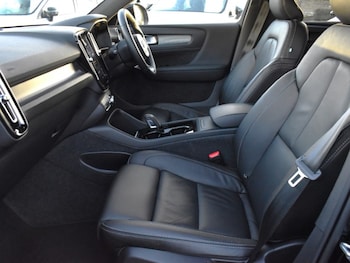 Used Volvo XC40 2021 for sale - 76981491: Photo