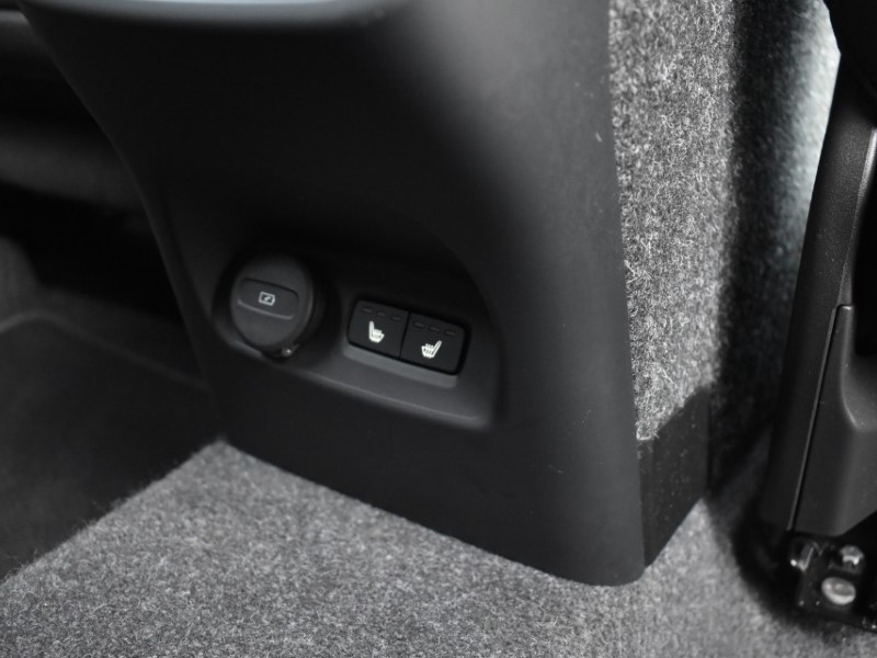 Used Volvo XC40 2025 for sale - 77087681: Photo 29