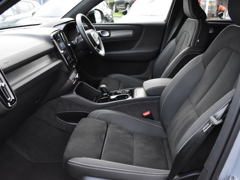 Used Volvo XC40 2025 for sale - 77087681: Photo 5