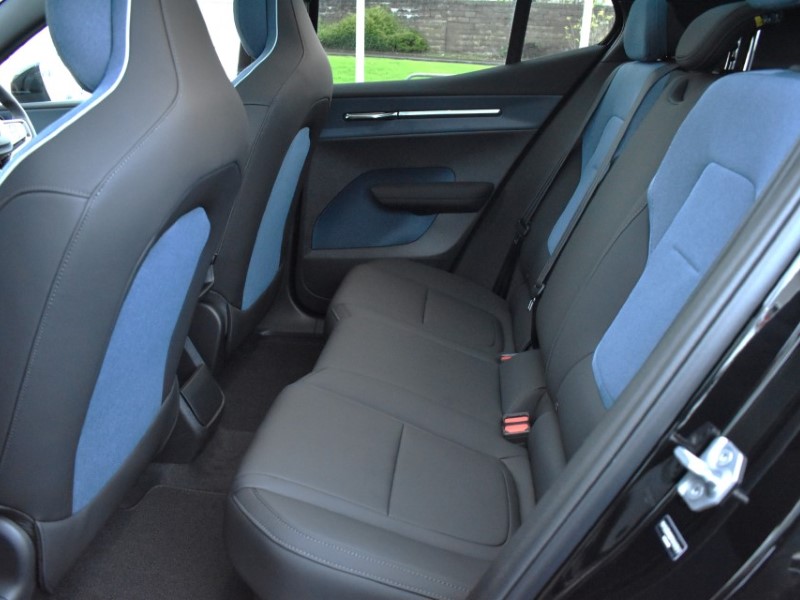 Used Volvo EX30 2025 for sale - 76982312: Photo 5