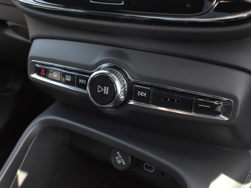 Used Volvo XC40 2023 for sale - 78011168: Photo 22