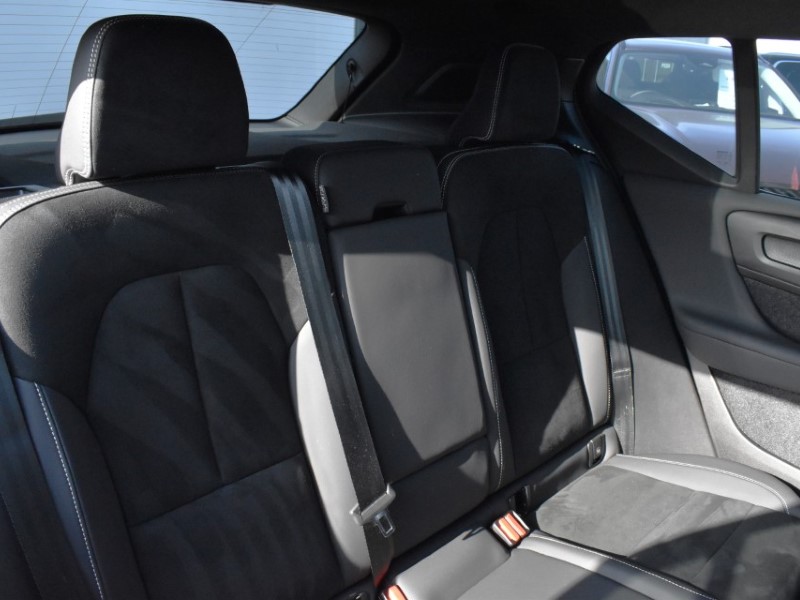 Used Volvo XC40 2023 for sale - 78011168: Photo 31