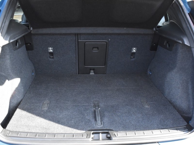 Used Volvo XC40 2023 for sale - 78011168: Photo 38