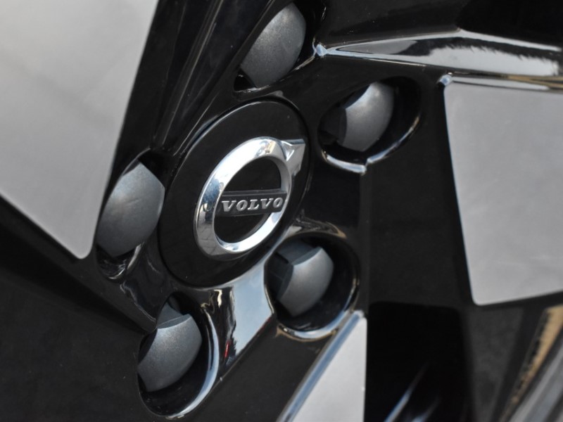 Used Volvo XC40 2023 for sale - 78011168: Photo 44