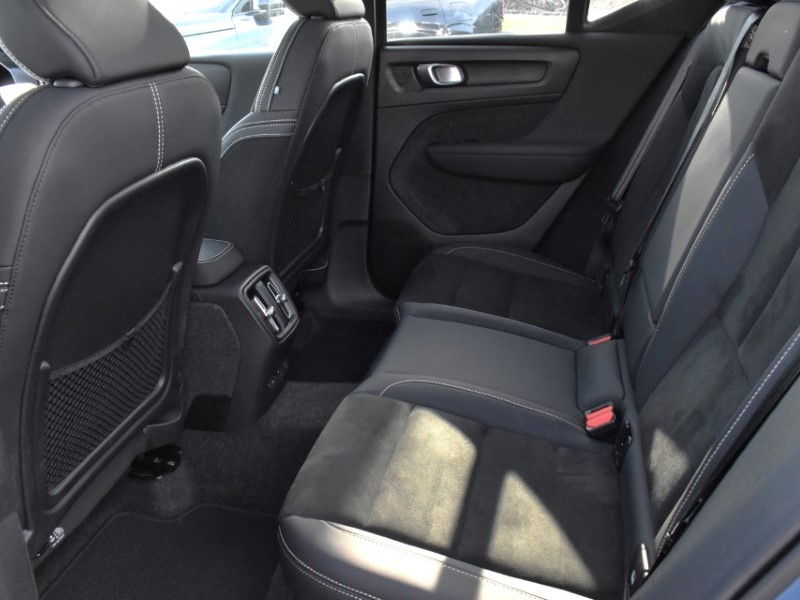 Used Volvo XC40 2023 for sale - 78011168: Photo 5