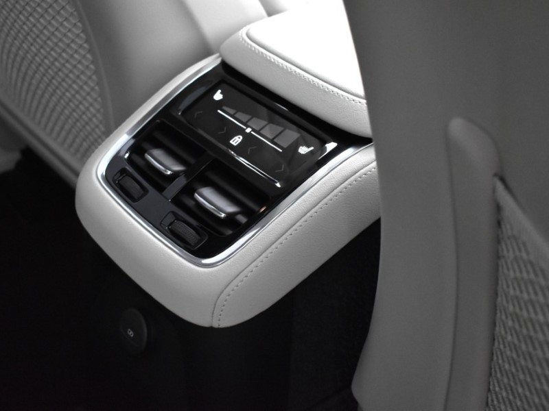 Used Volvo XC90 2025 for sale - 76981417: Photo 34