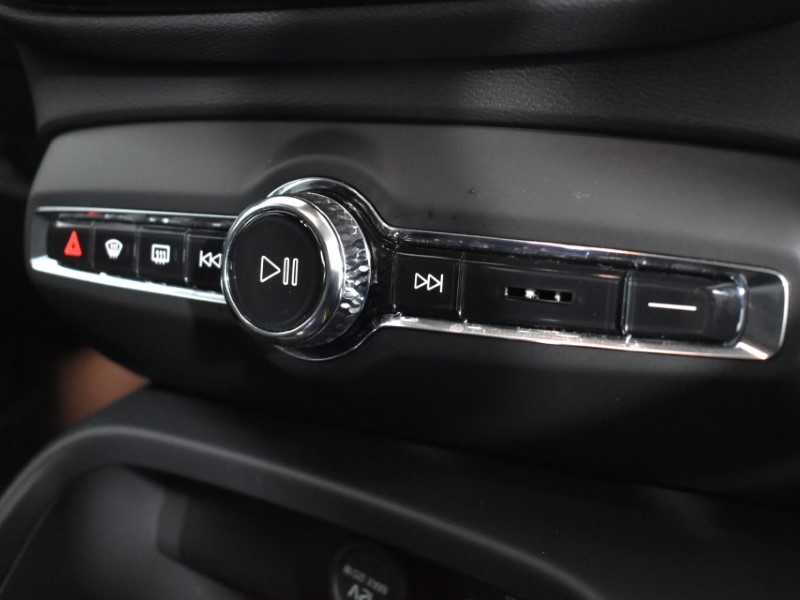 Used Volvo XC40 2025 for sale - 76981988: Photo 38