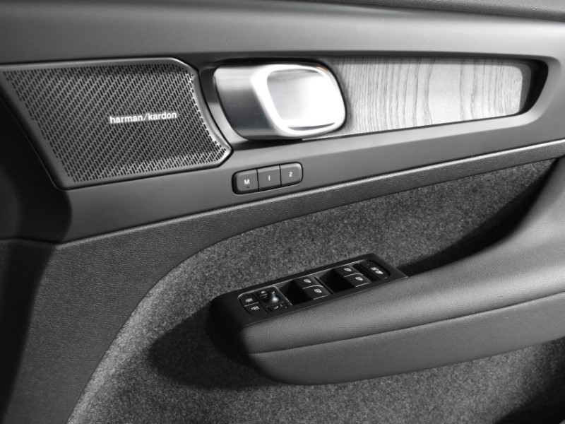 Used Volvo XC40 2025 for sale - 76981988: Photo 42