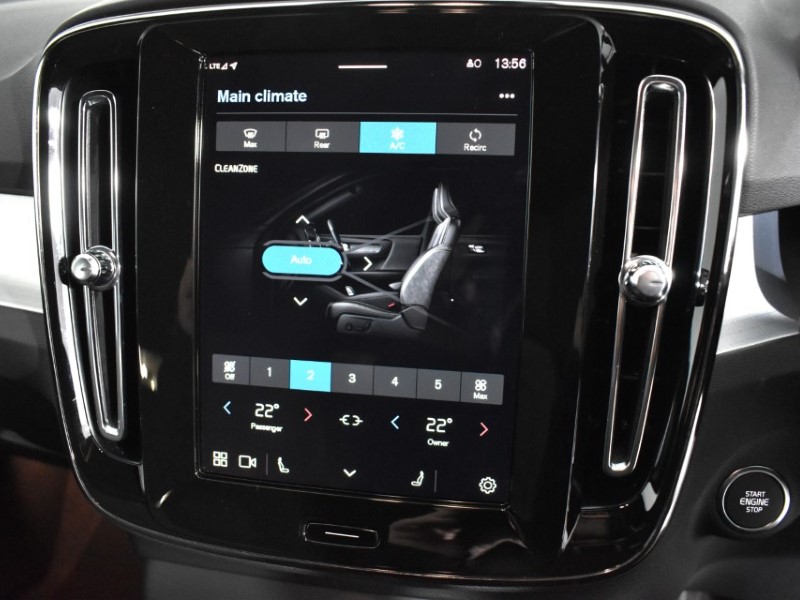 Used Volvo XC40 2024 for sale - 77248124: Photo 28