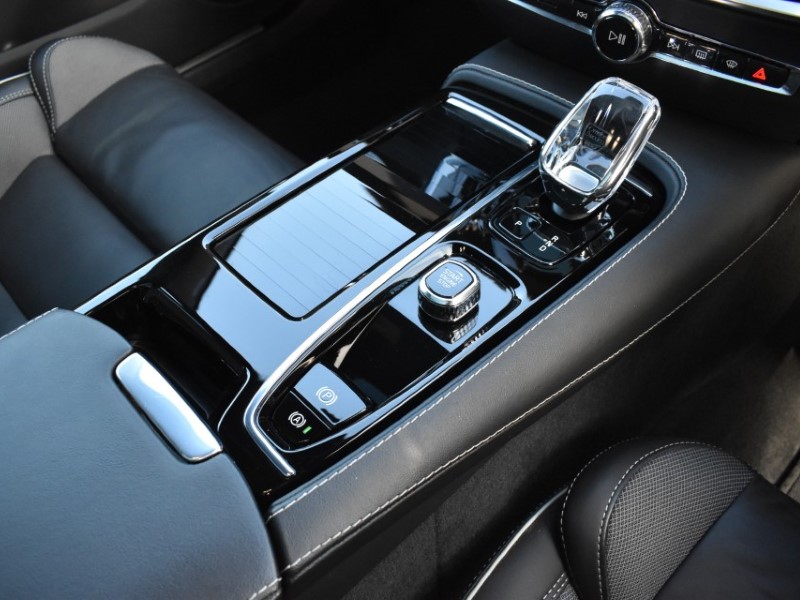 Used Volvo V60 2023 for sale - 77179615: Photo 25