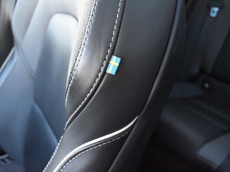 Used Volvo V60 2023 for sale - 77179615: Photo 38