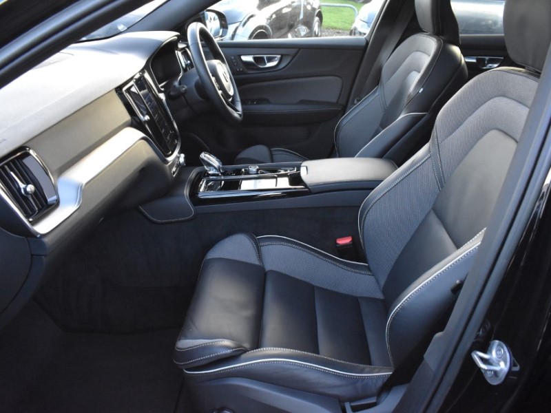 Used Volvo V60 2023 for sale - 77179615: Photo 5