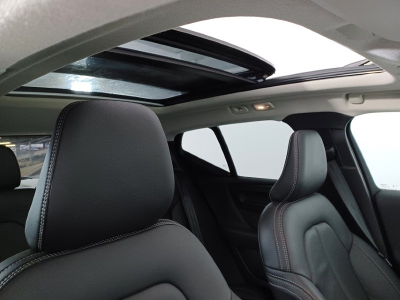 Used Volvo XC40 2025 for sale - 76981995: Photo 13