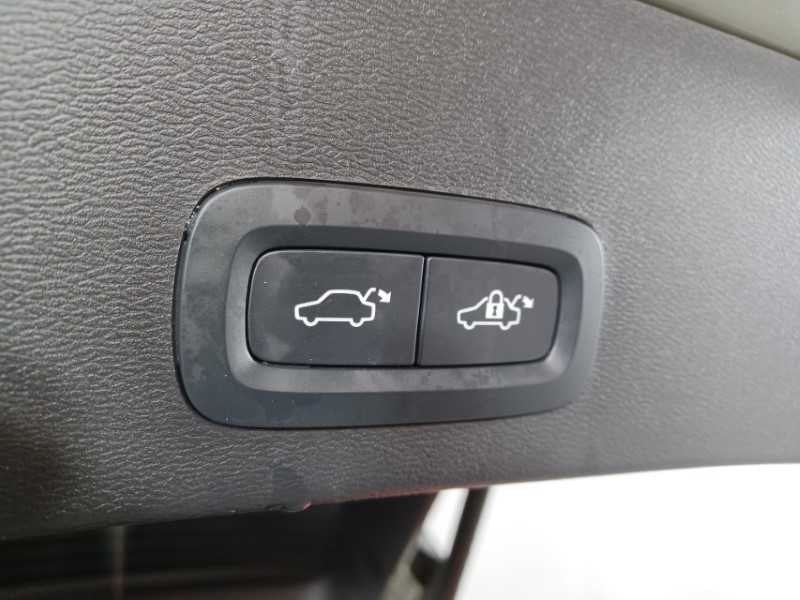 Used Volvo XC40 2025 for sale - 76981995: Photo 24