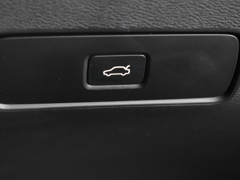 Used Volvo XC40 2025 for sale - 76981995: Photo 39