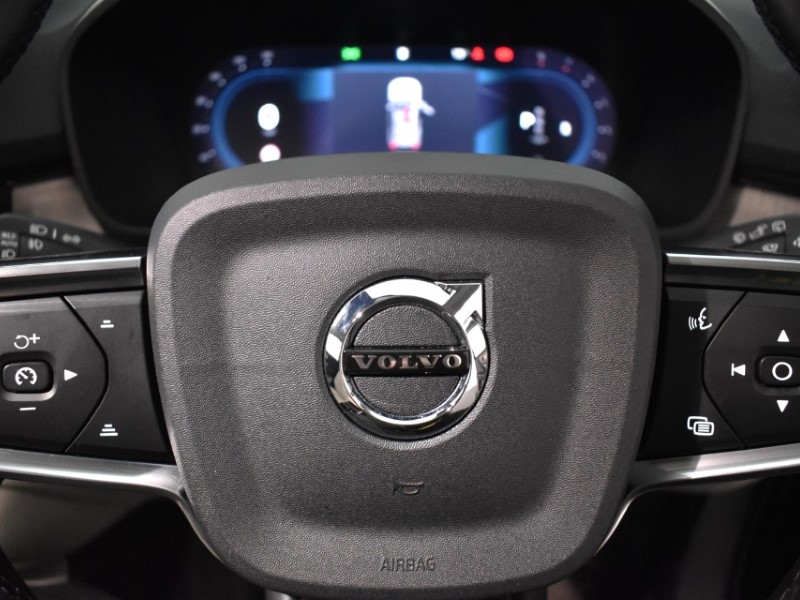 Used Volvo XC40 2024 for sale - 76981647: Photo 24