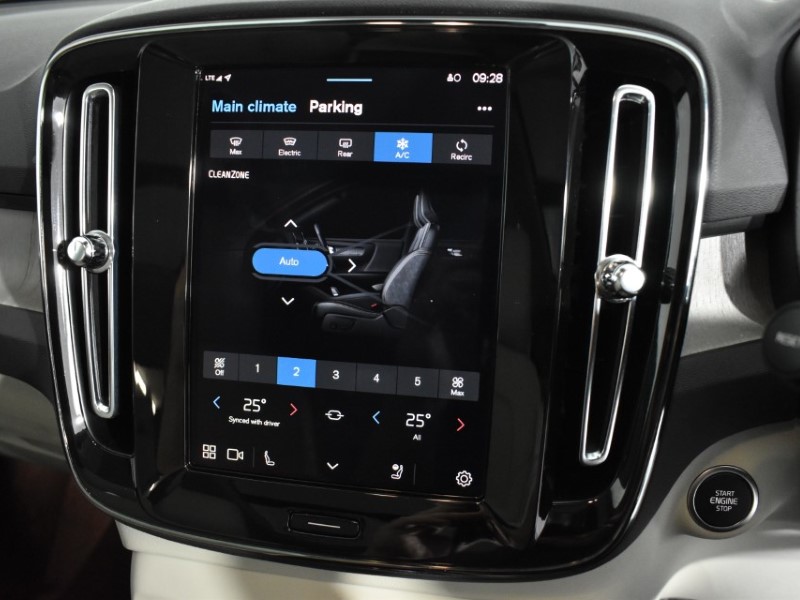 Used Volvo XC40 2024 for sale - 76981647: Photo 28