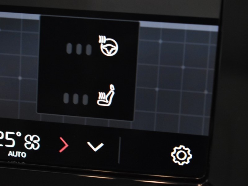 Used Volvo XC40 2024 for sale - 76981647: Photo 32