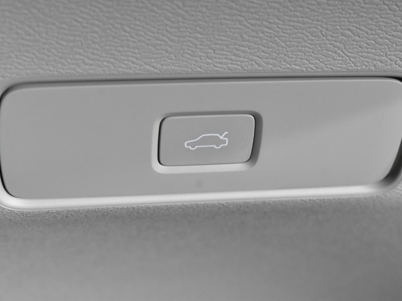 Used Volvo XC40 2024 for sale - 76981647: Photo 35