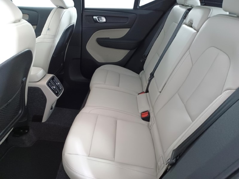 Used Volvo XC40 2024 for sale - 76981647: Photo 6