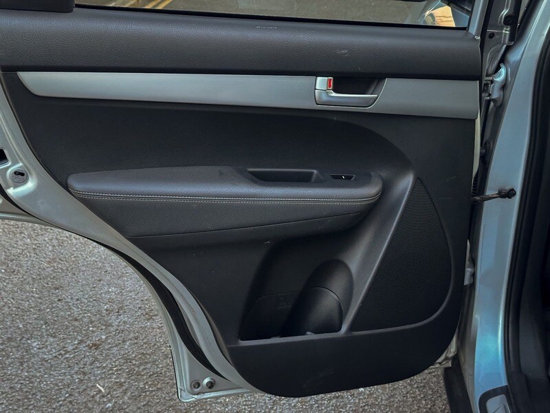 Used Kia Sorento 2011 for sale - 78154680: Photo 31