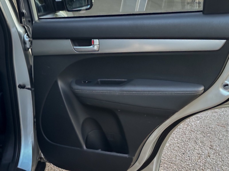 Used Kia Sorento 2011 for sale - 78154680: Photo 34