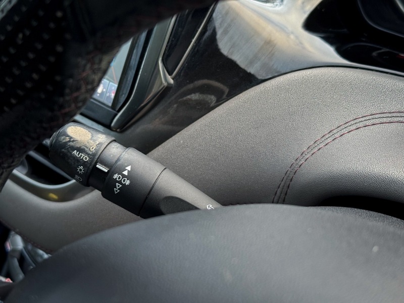 Used Peugeot 208 2014 for sale - 77821779: Photo 40