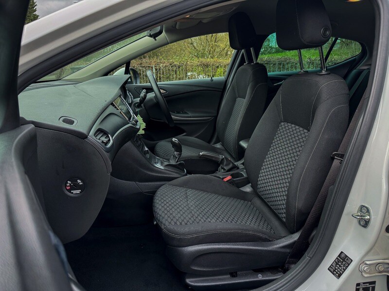 Used Vauxhall Astra 2018 for sale - 77681470: Photo 17